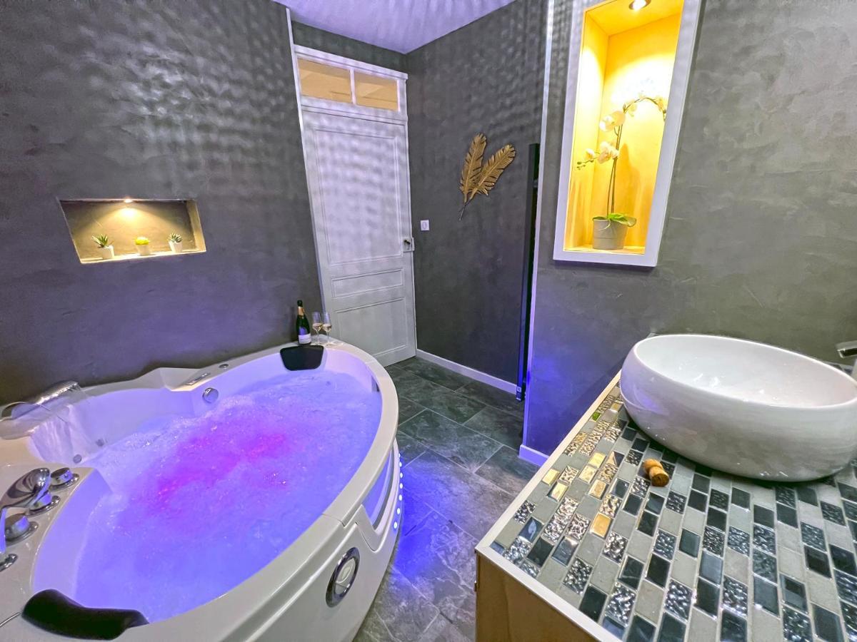 Gite Cosy Avec Jacuzzi Classe 3 Etoiles Poncin Εξωτερικό φωτογραφία